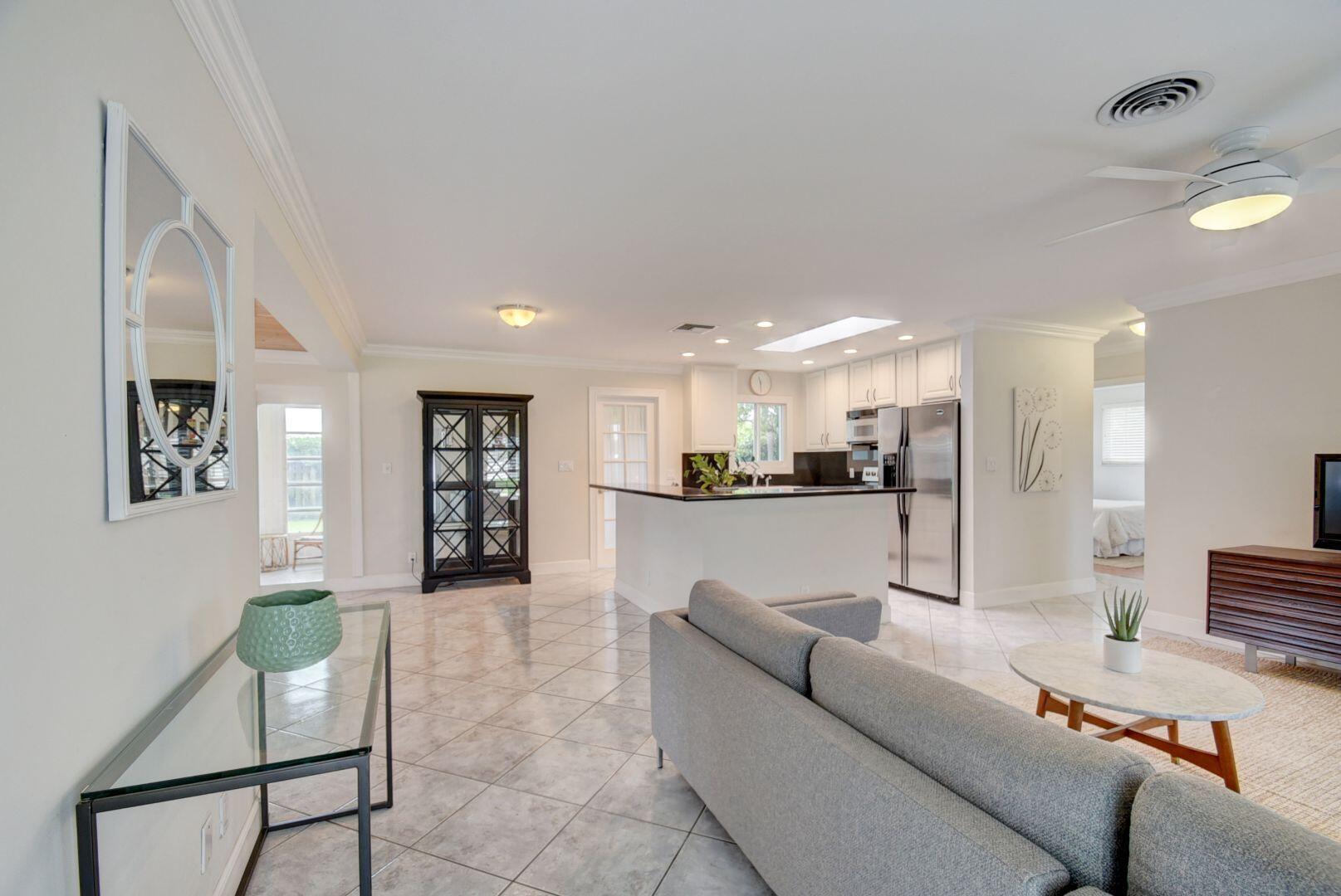 774 SW 7th Street
