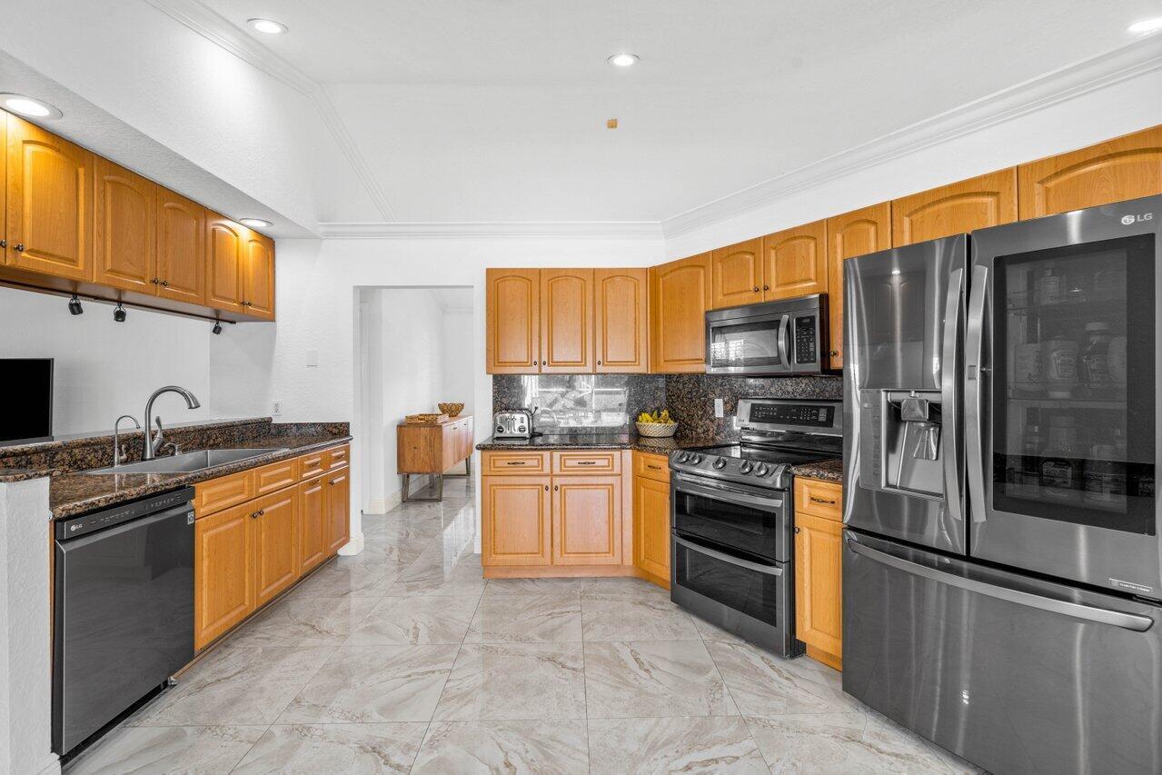 10374 Canoe Brook Circle Unit: 2120