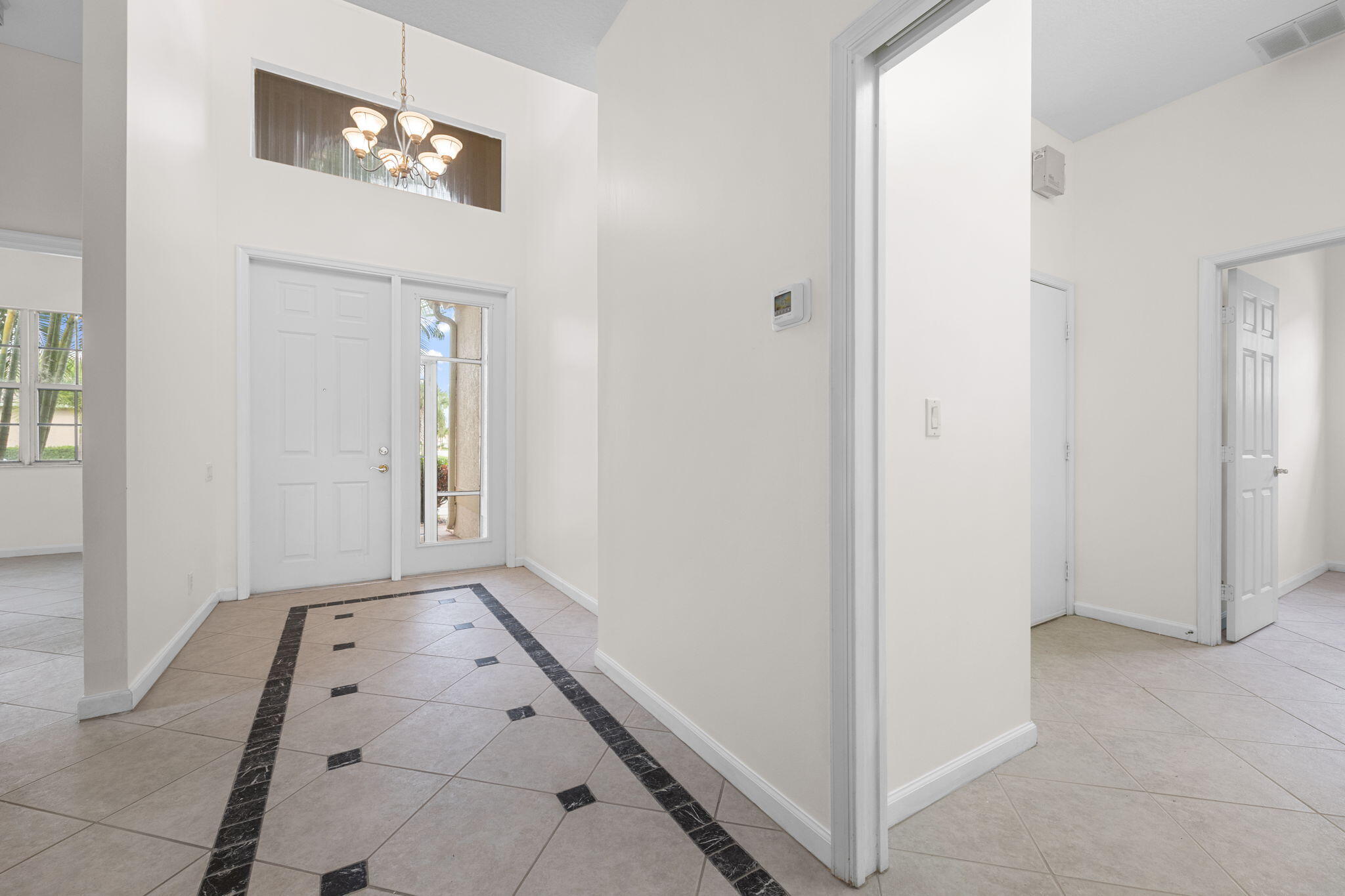 317 NW Clearview Court