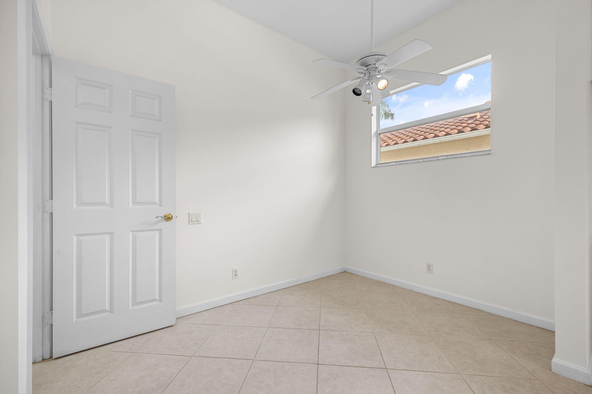 317 NW Clearview Court
