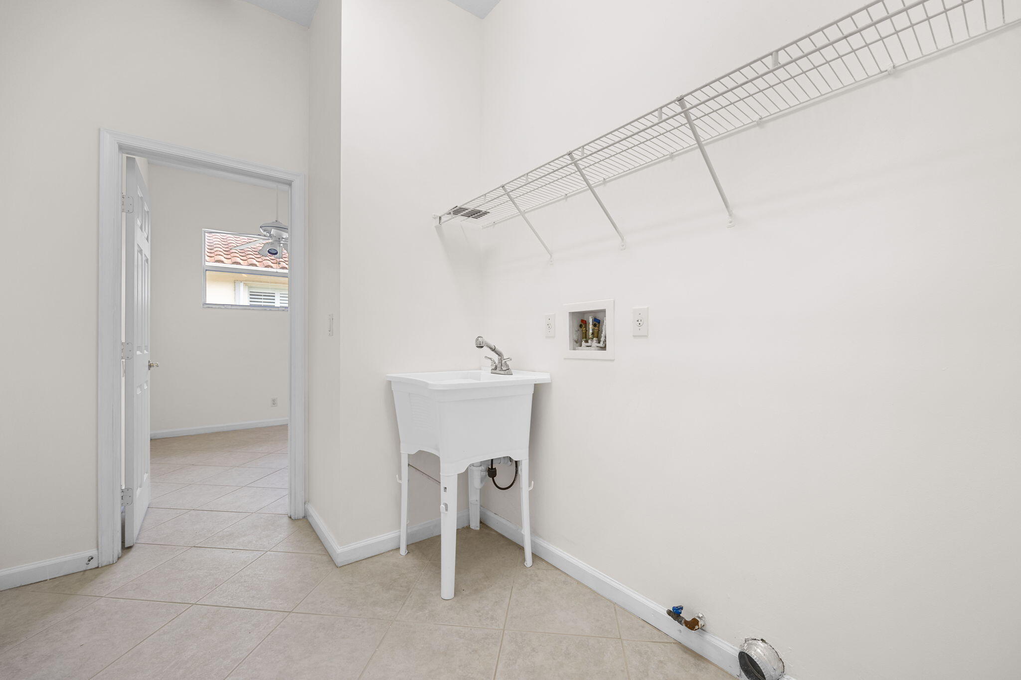317 NW Clearview Court