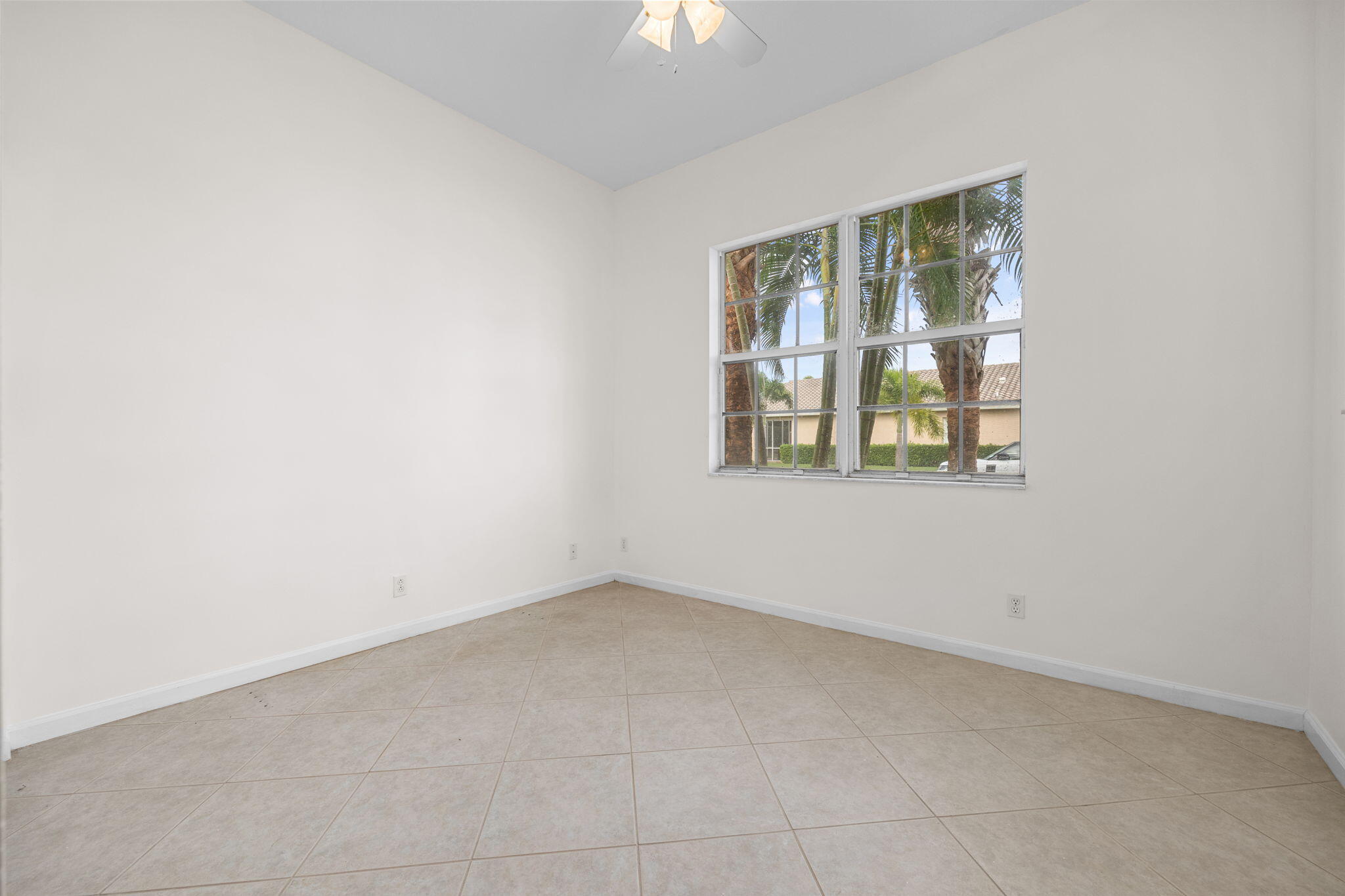 317 NW Clearview Court