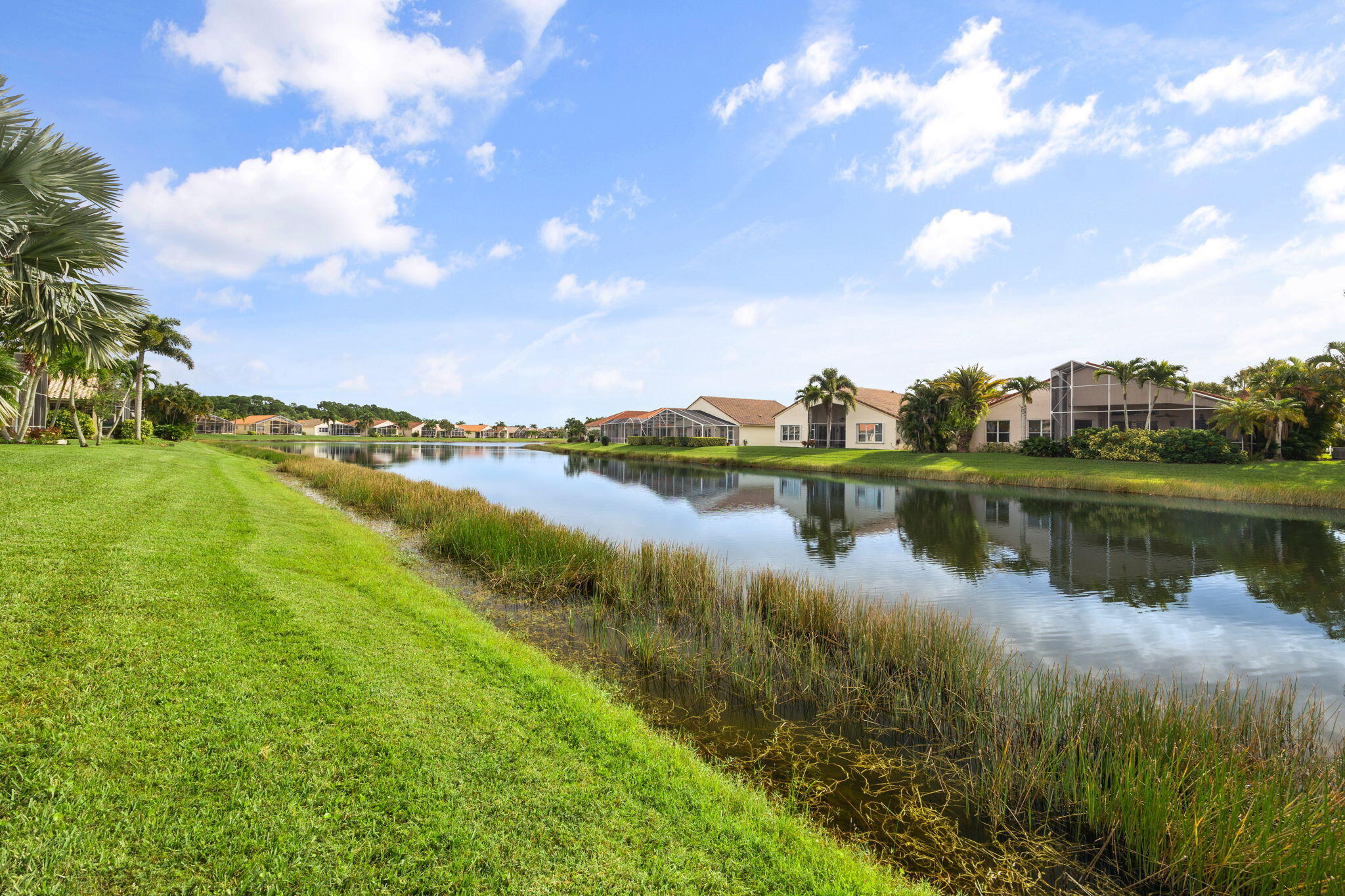 317 NW Clearview Court