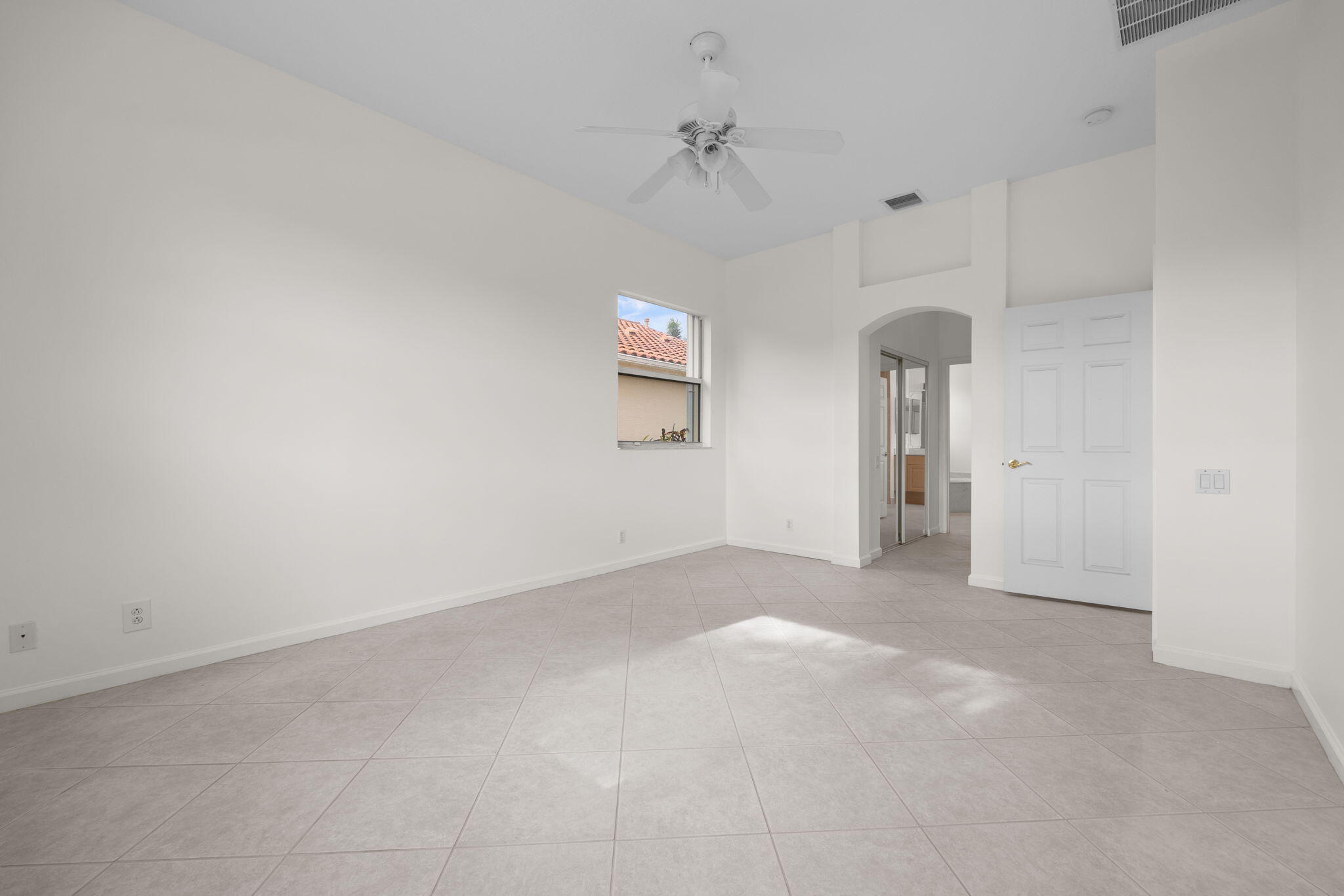 317 NW Clearview Court