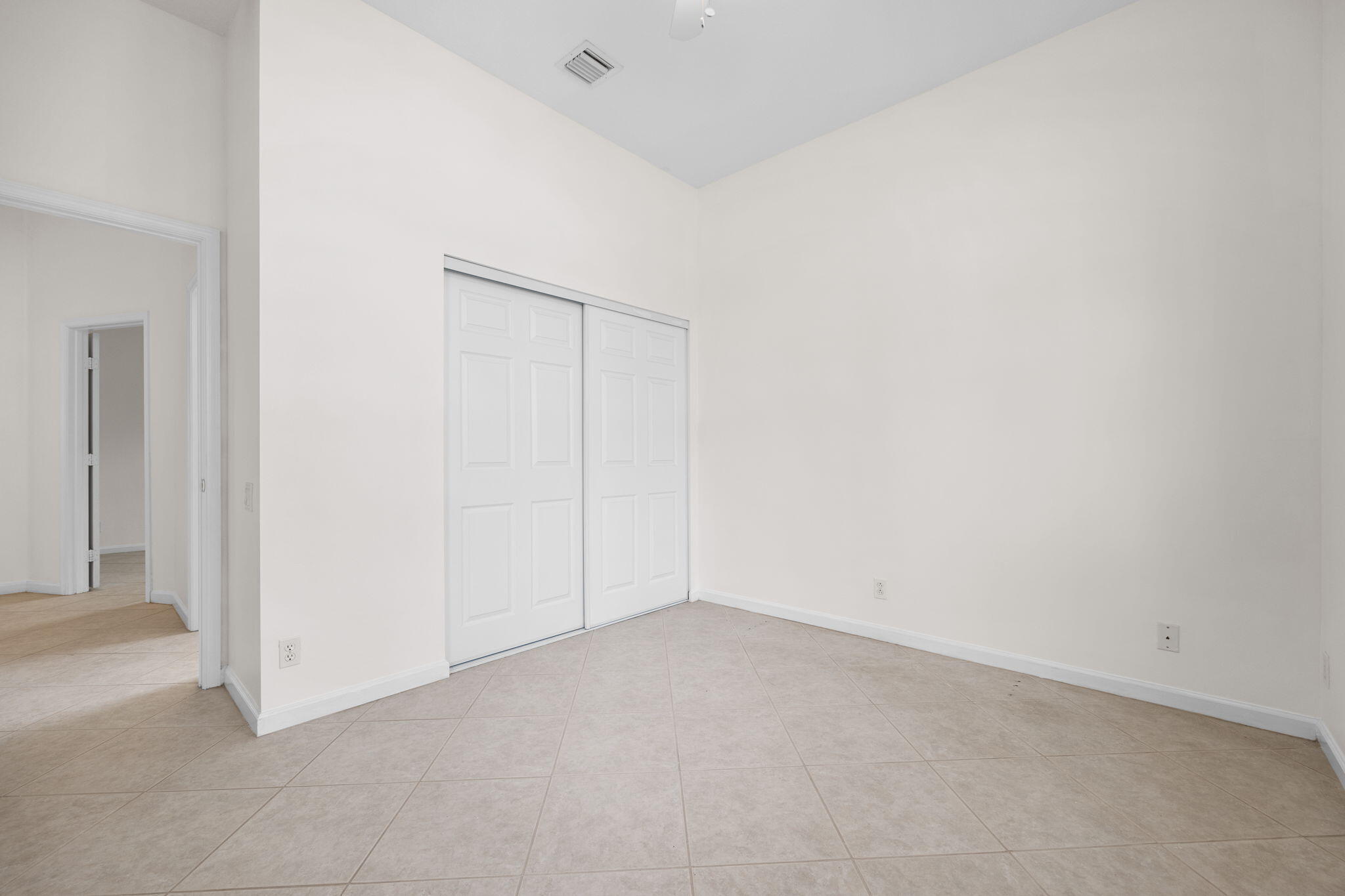 317 NW Clearview Court