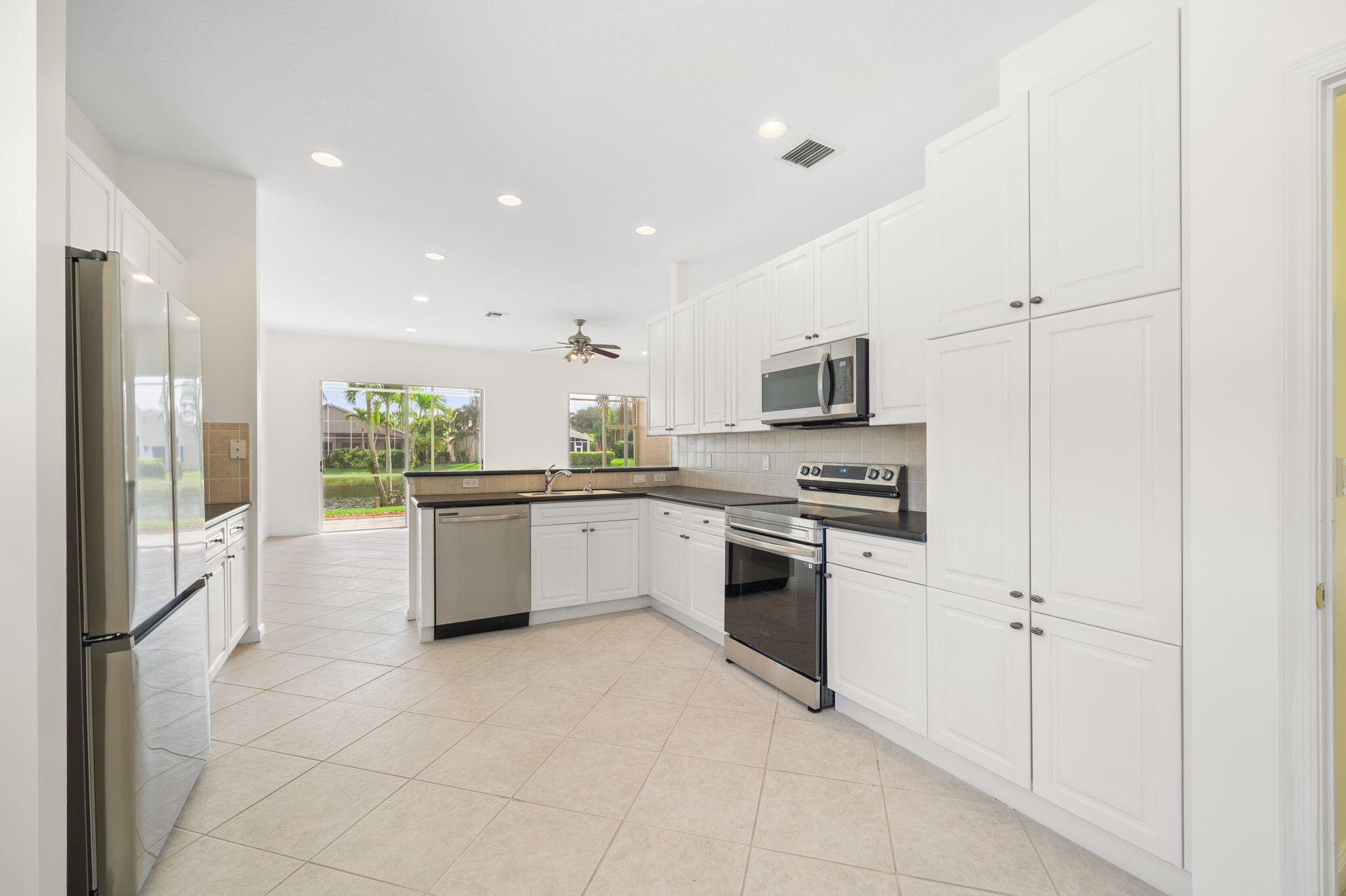 317 NW Clearview Court