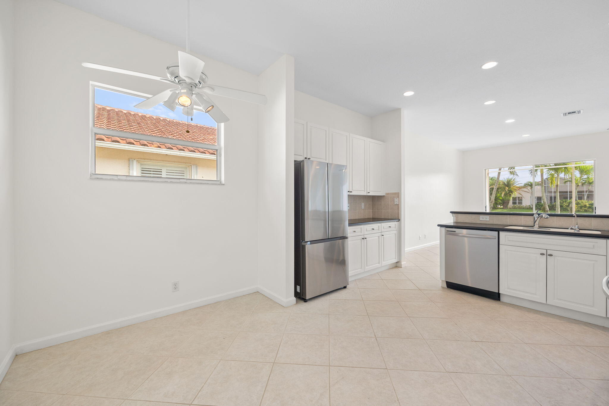 317 NW Clearview Court