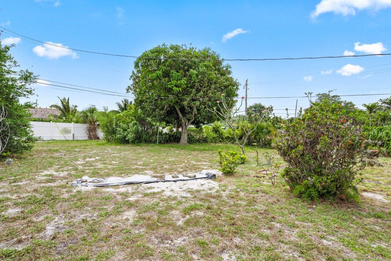298 SW 2nd Street