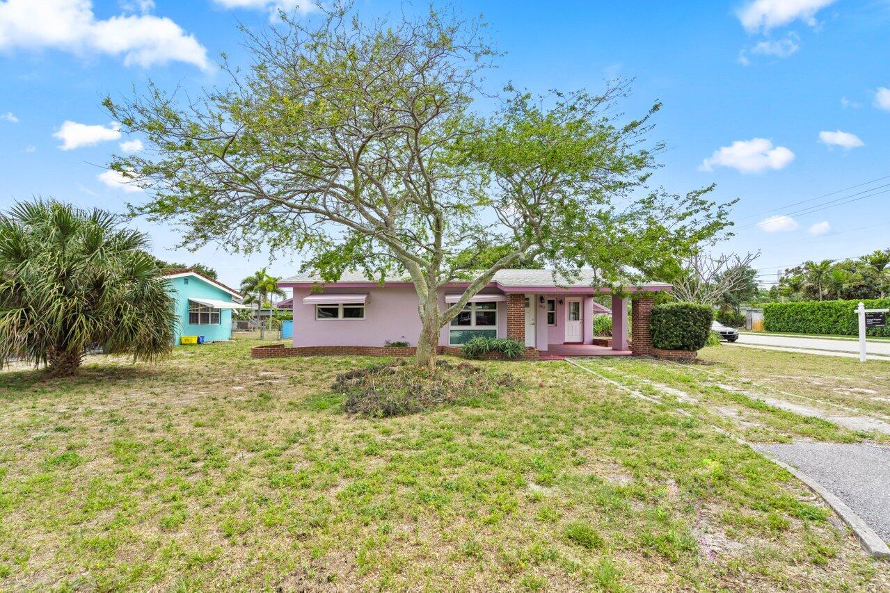 298 SW 2nd Street