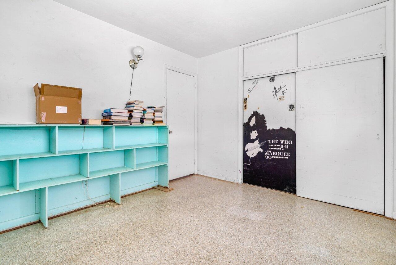 298 SW 2nd Street