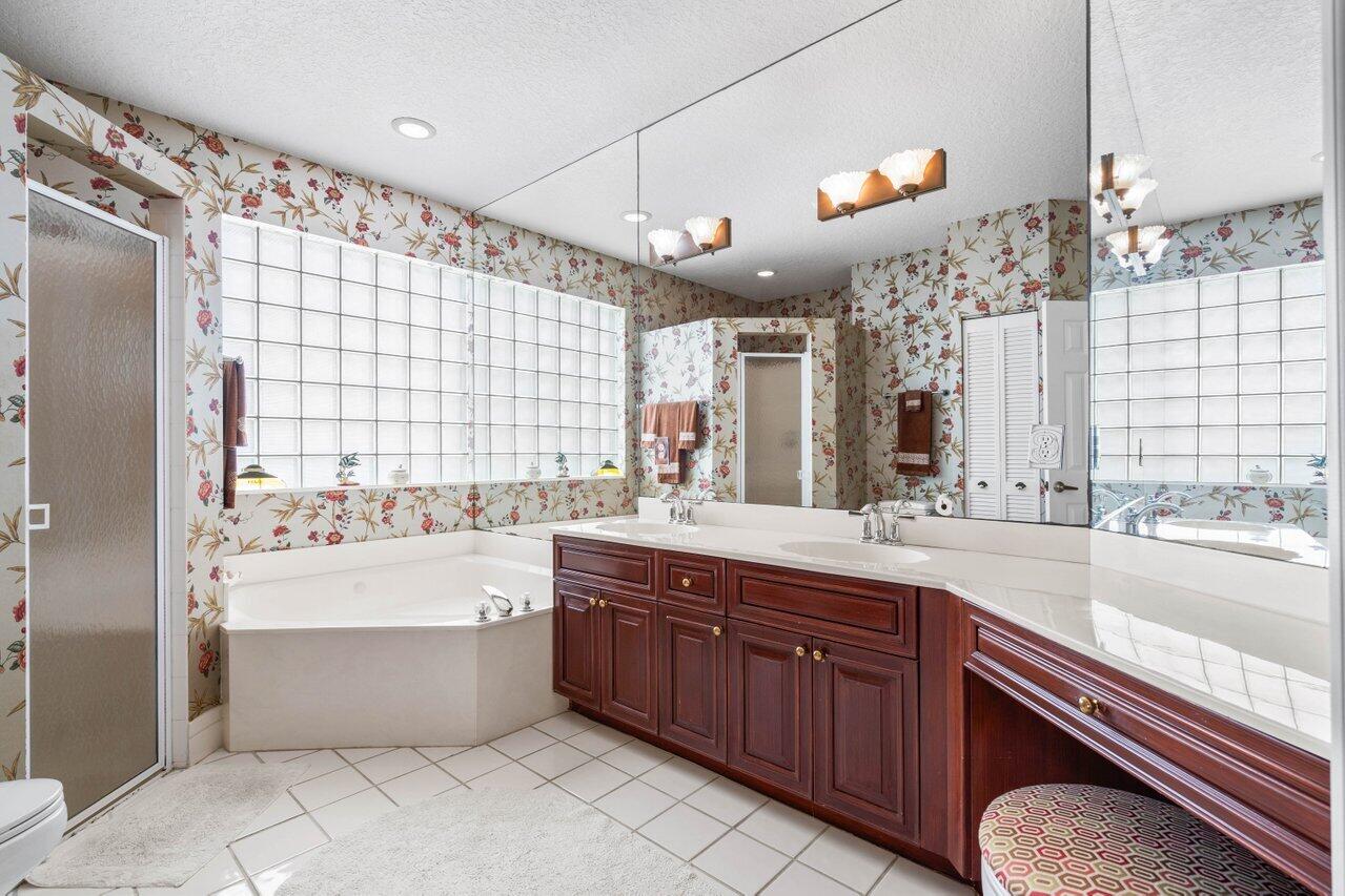 5303 Ventura Drive