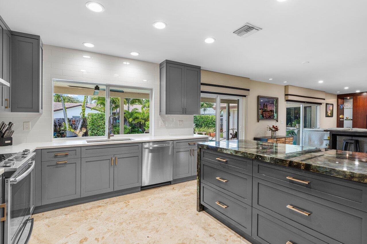 1935 SW 7th Court
