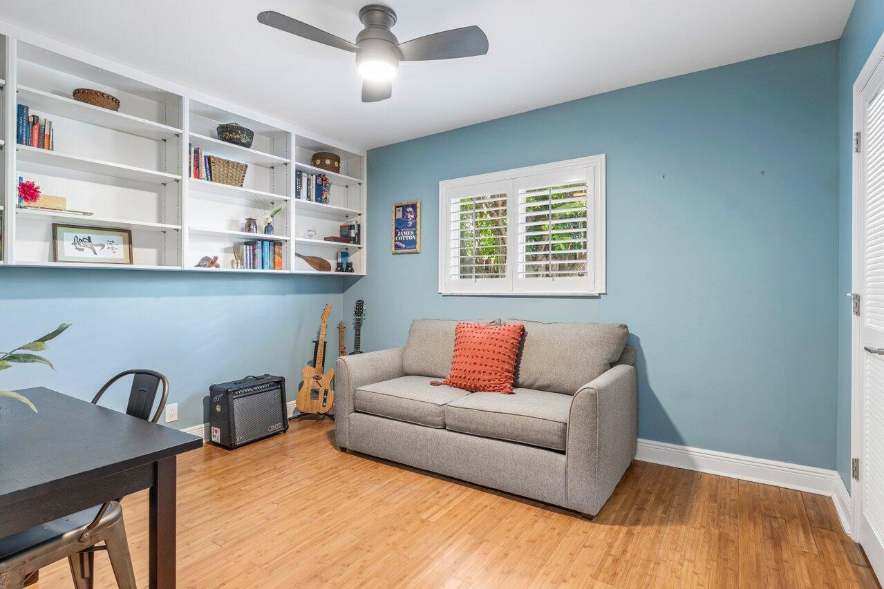 1935 SW 7th Court