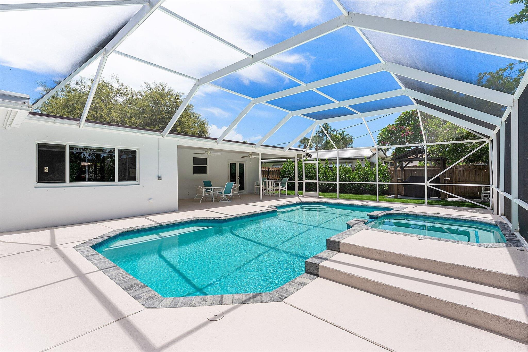 1390 NW 4th Street