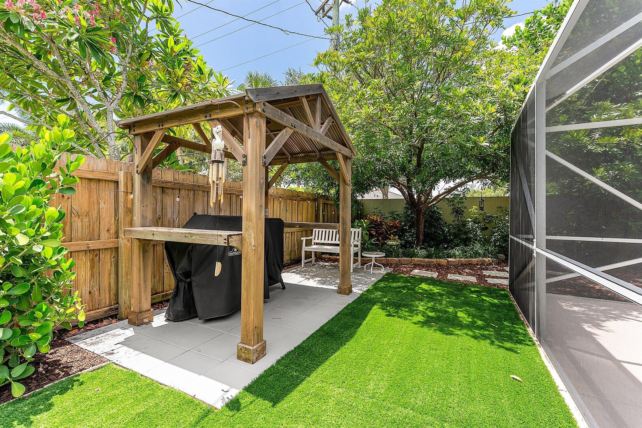 1390 NW 4th Street