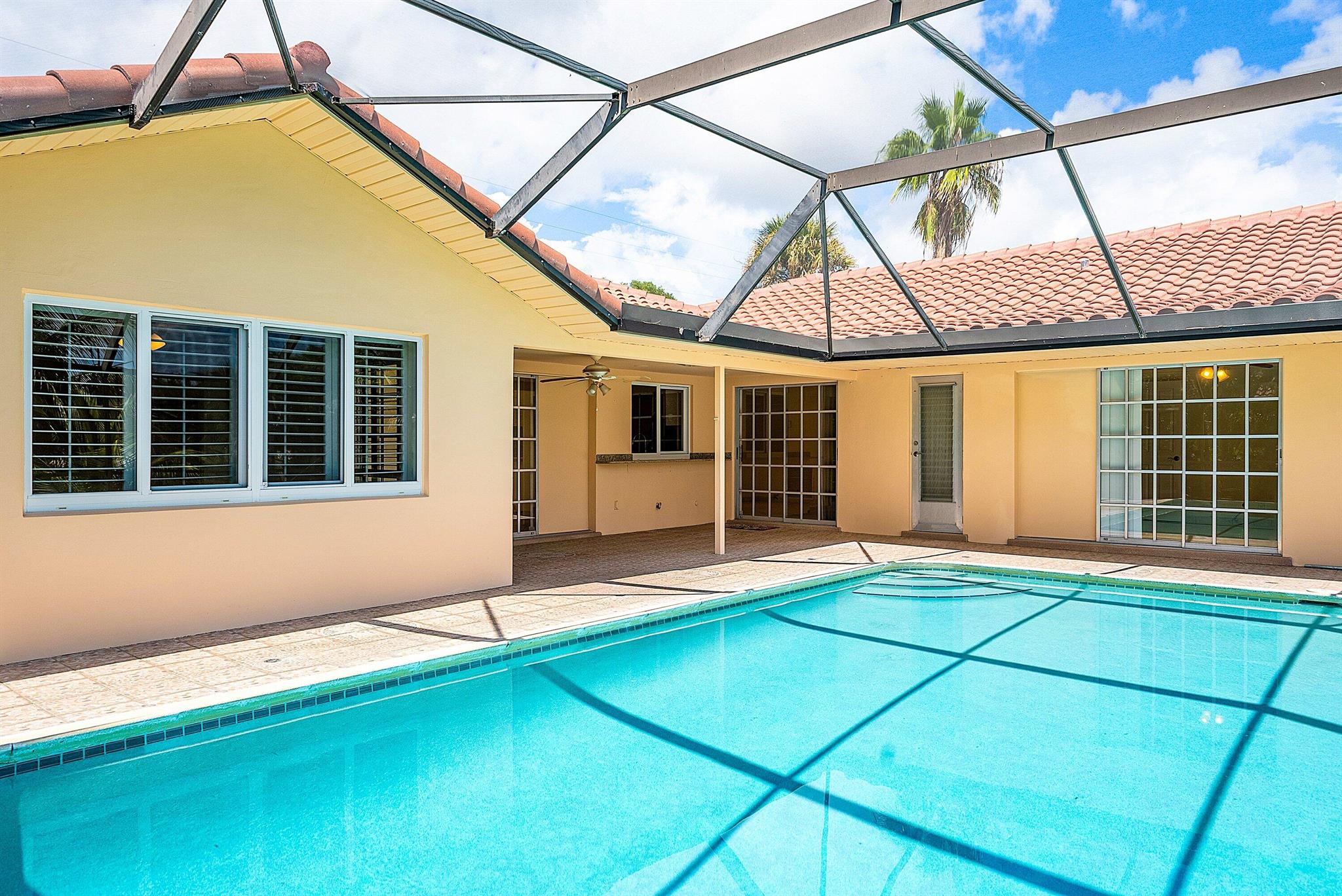 480 NW 11th Avenue