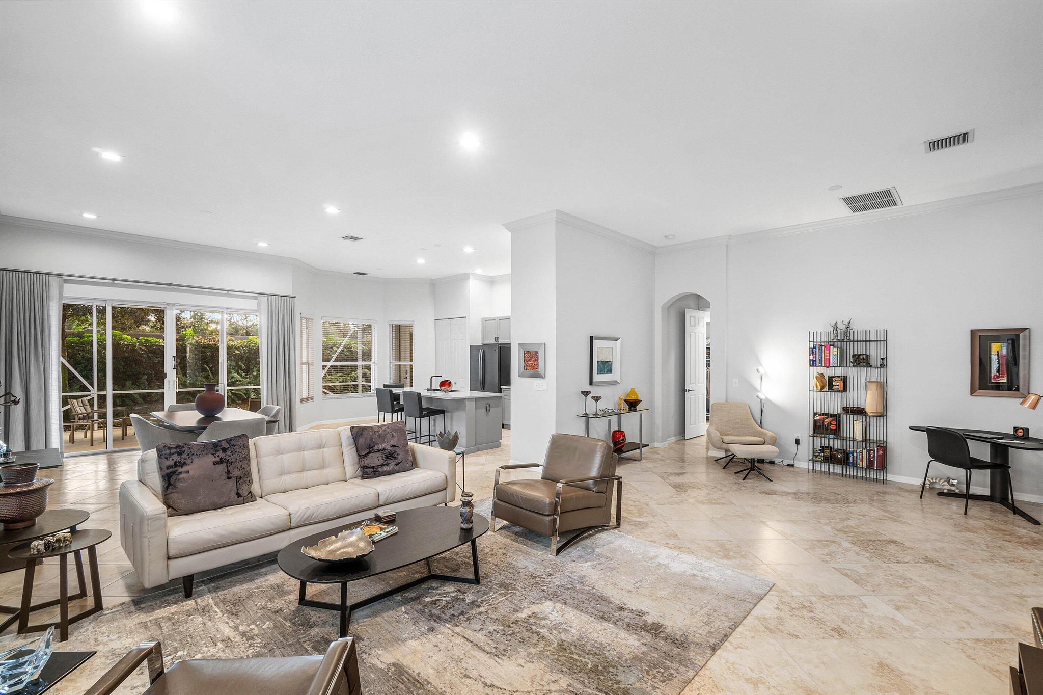 7880 New Holland Way