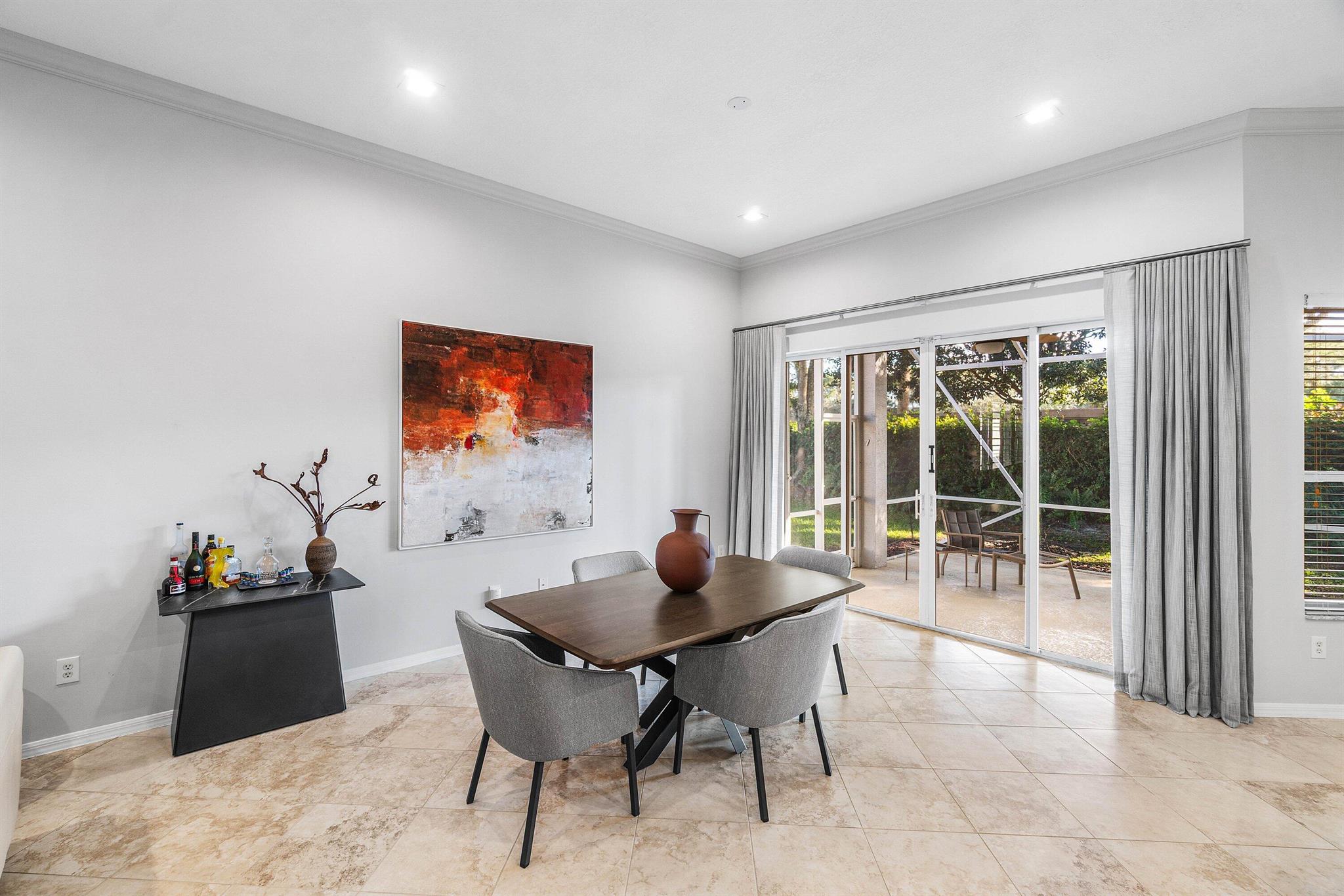 7880 New Holland Way