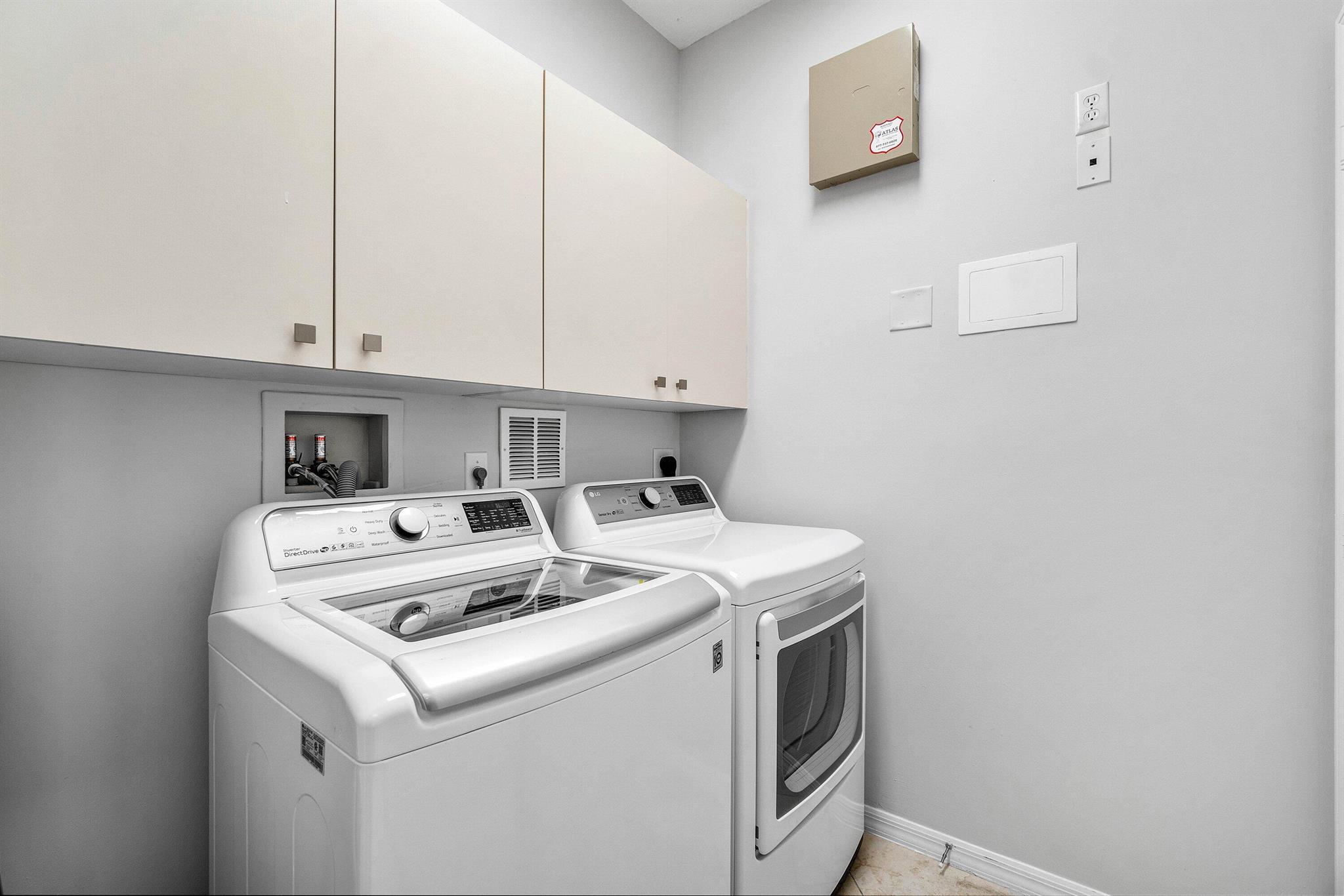 7880 New Holland Way