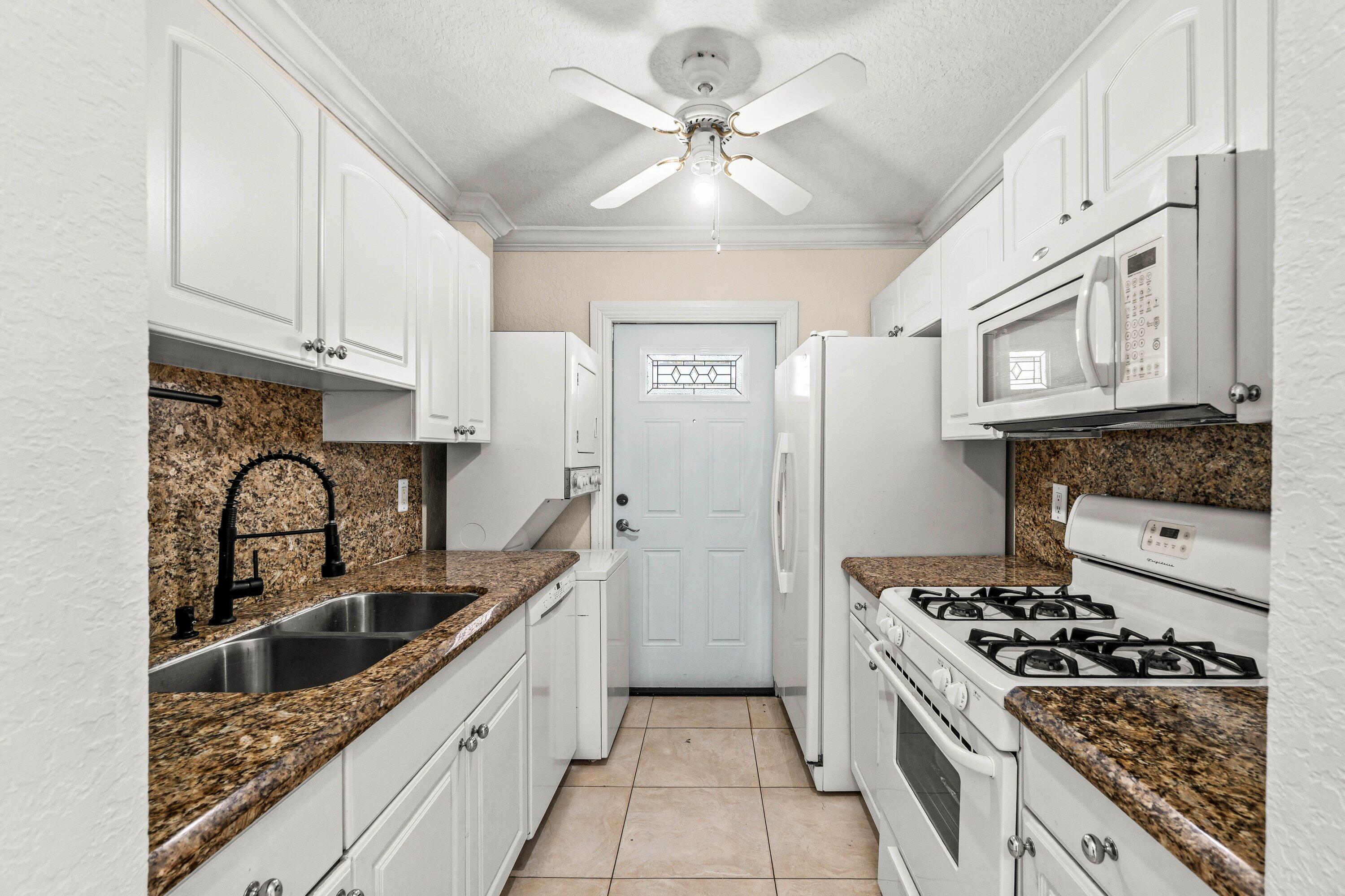 200 SW 7th Street #3