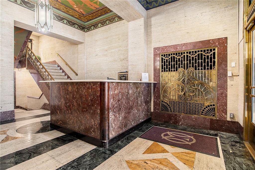 32 Peachtree Street NW Unit 1104