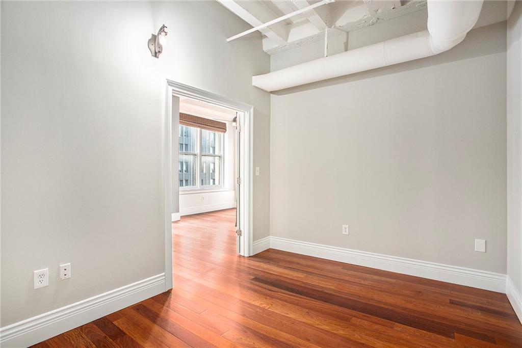 32 Peachtree Street NW Unit 1104