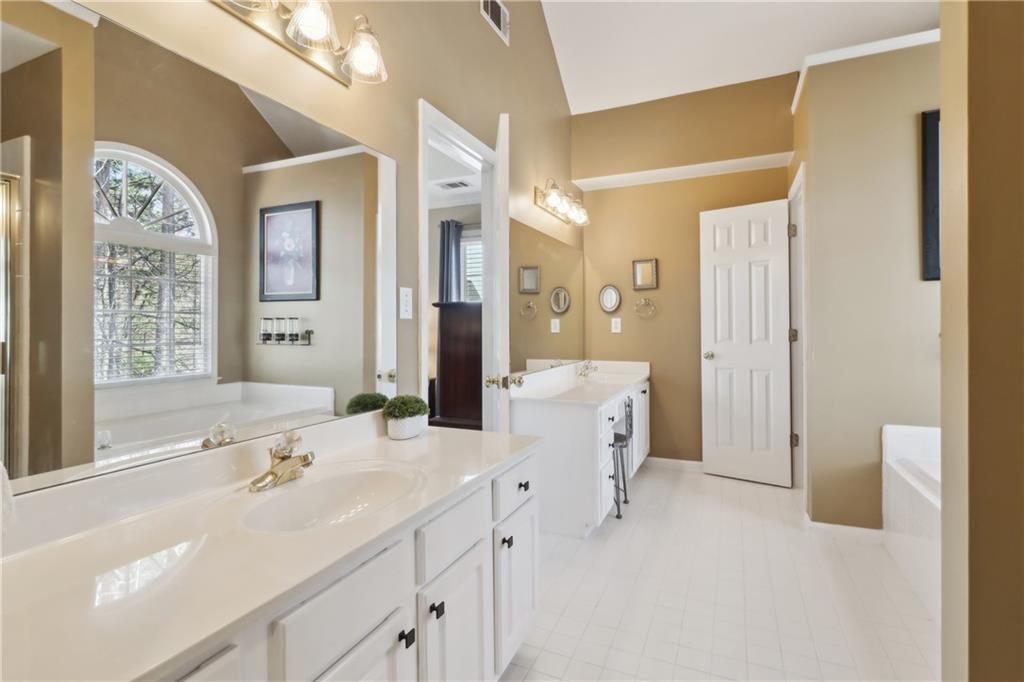 1150 Cedar Bluff Trail SW