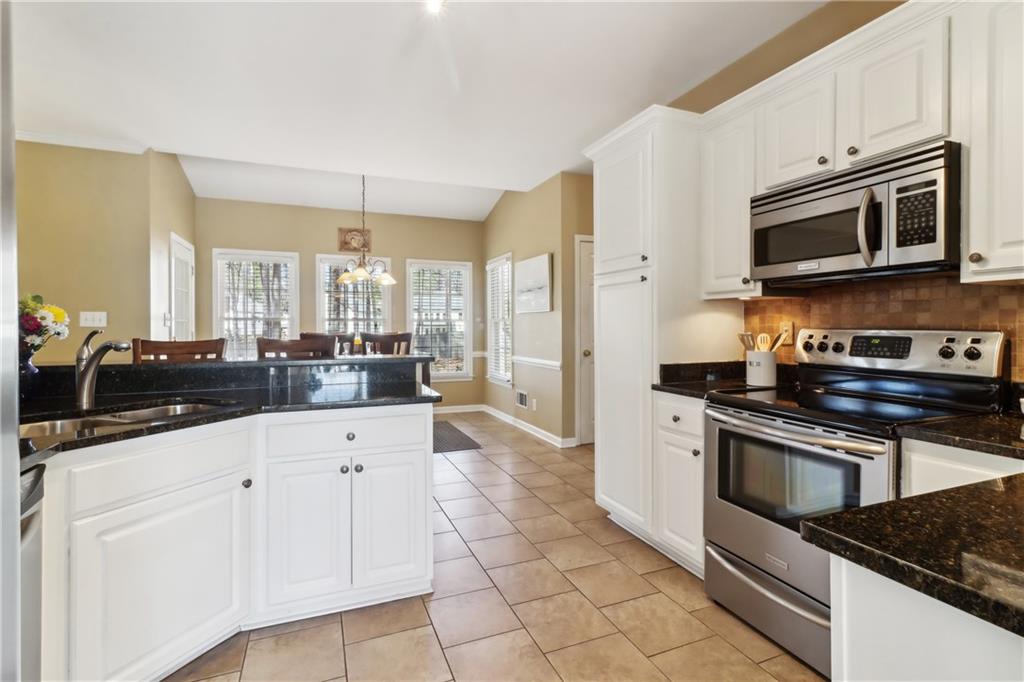 1150 Cedar Bluff Trail SW