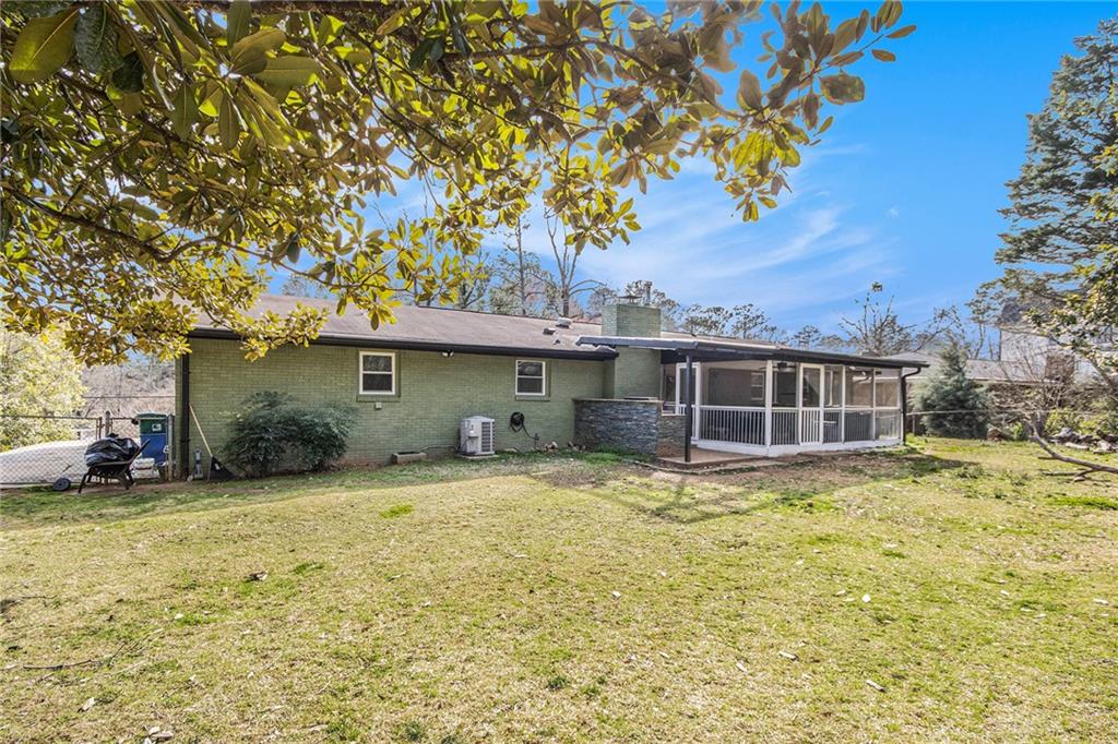 635 Reed Road SE