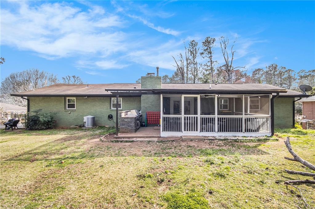 635 Reed Road SE
