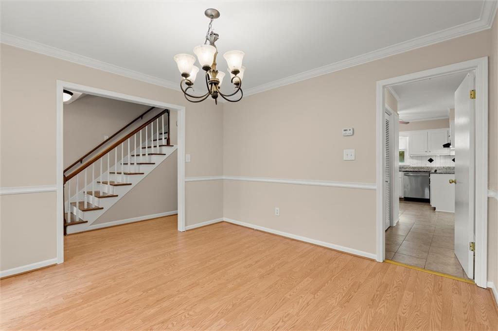 1196 Oak Road SW