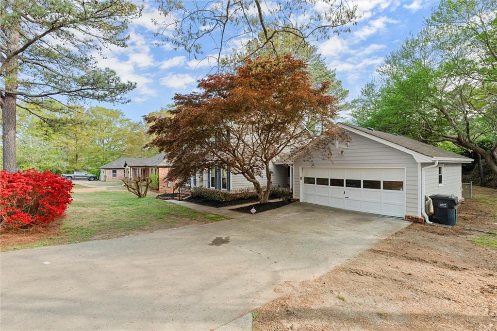 1196 Oak Road SW