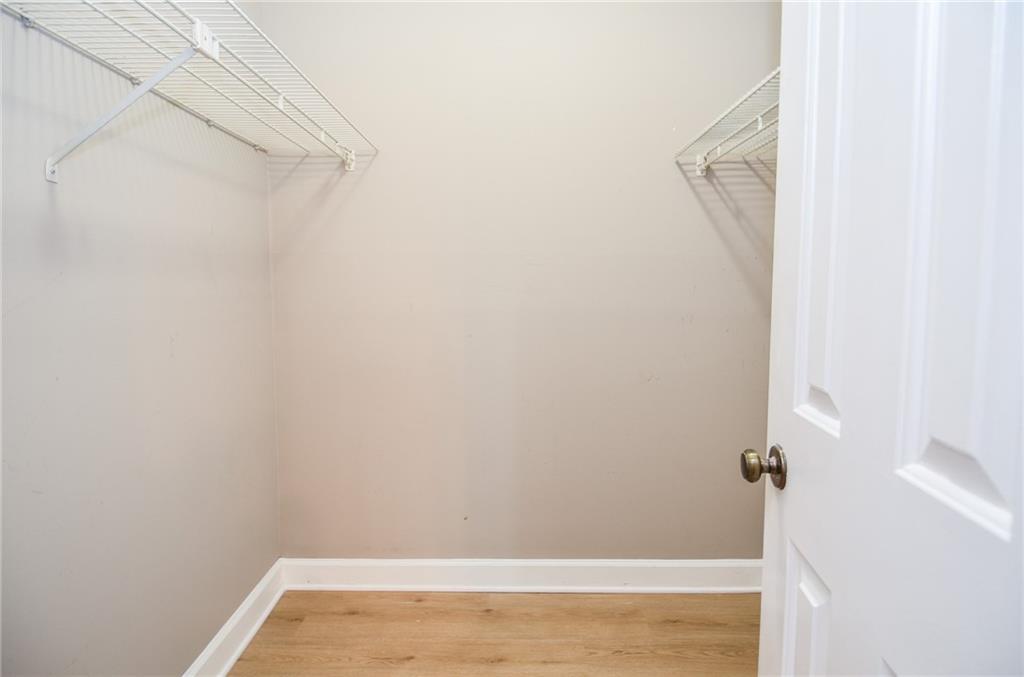 407 Coleraine SE