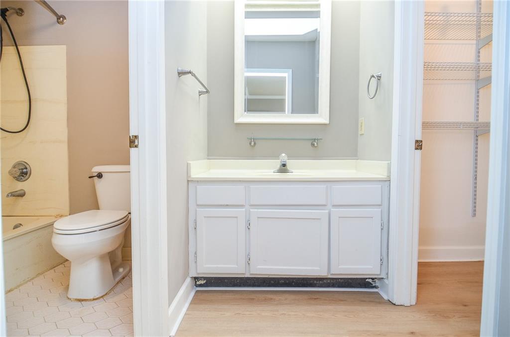 407 Coleraine SE
