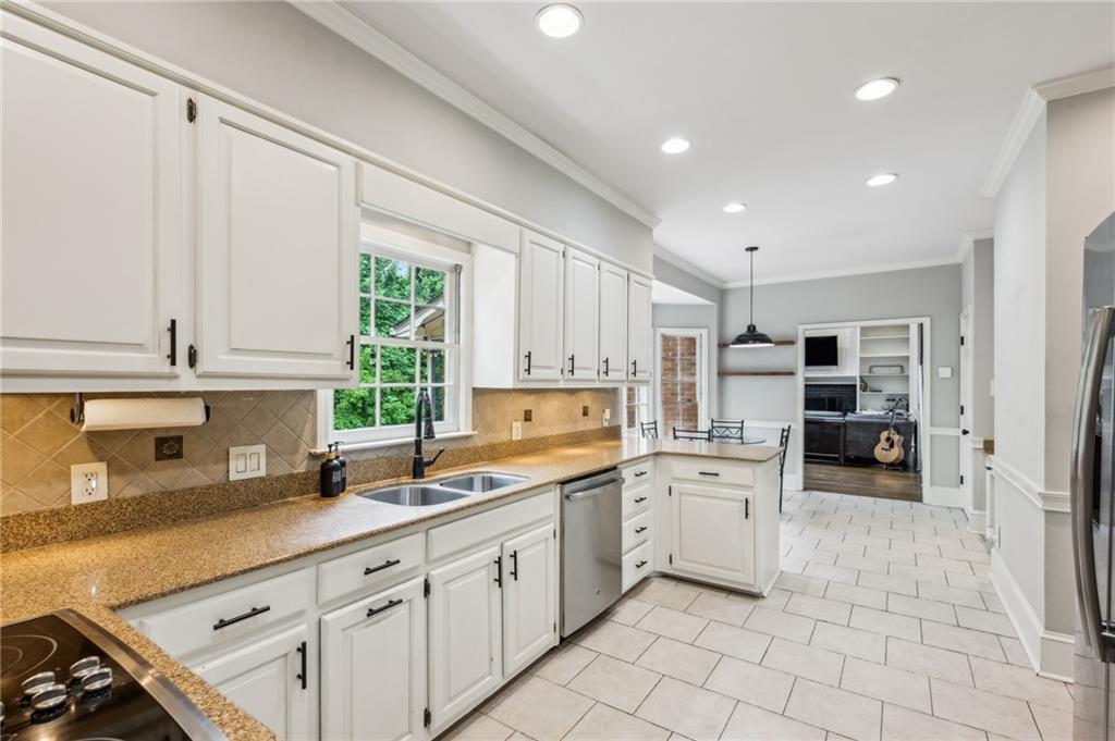 5524 Wedgewood Court SW