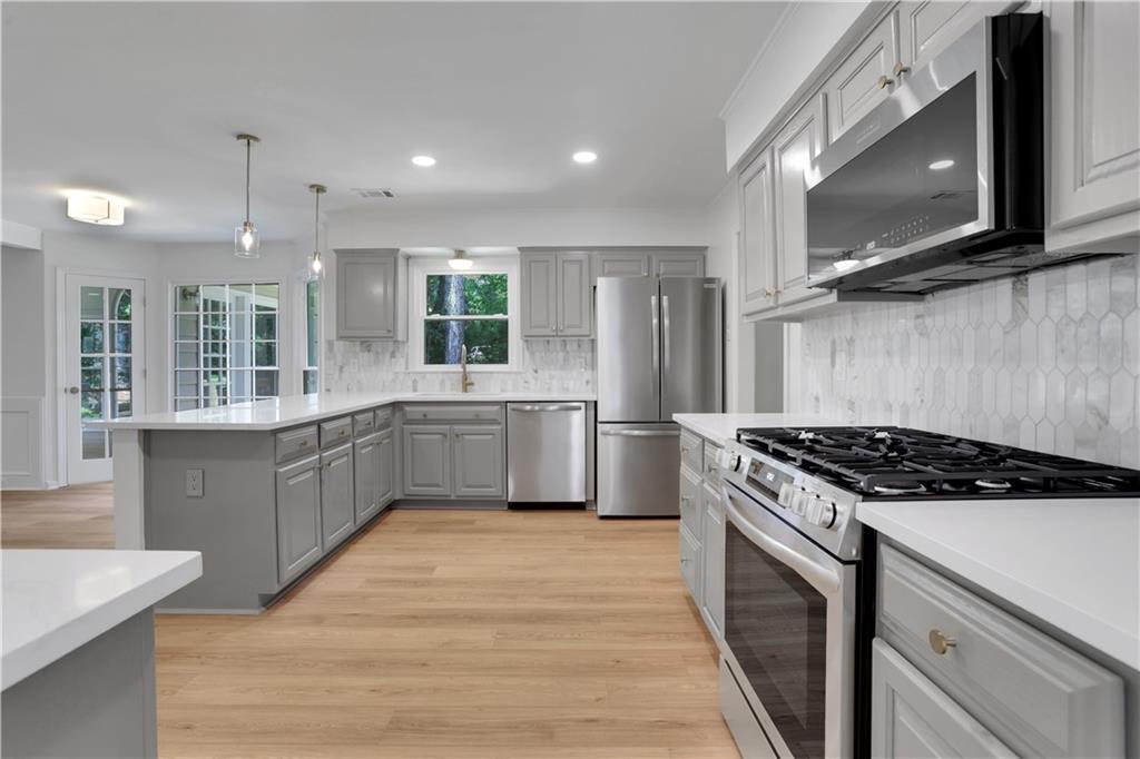 1107 Hardwyck Pass