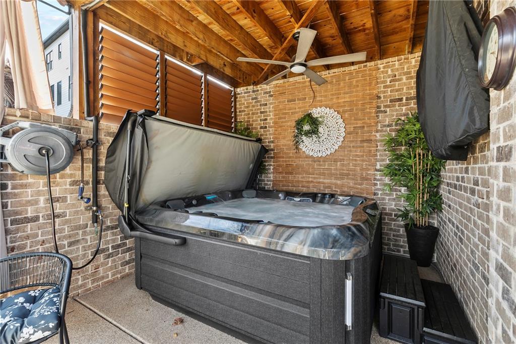 222 Jackson Heights Lane