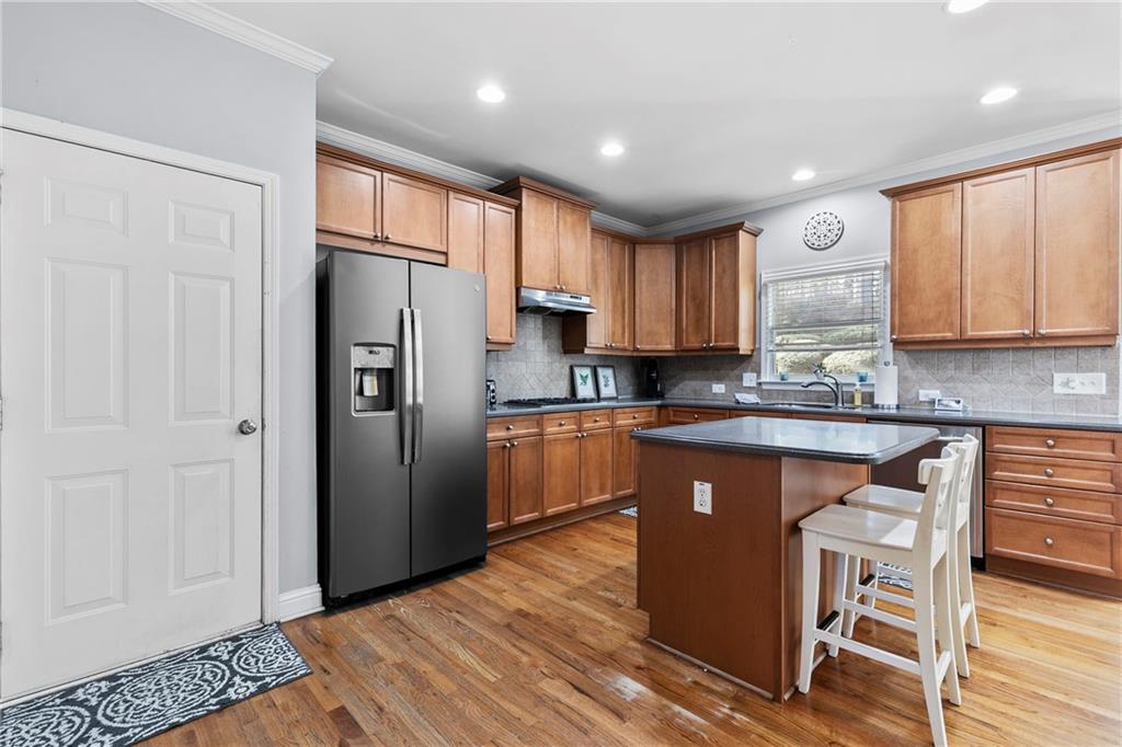 210 River Laurel Way