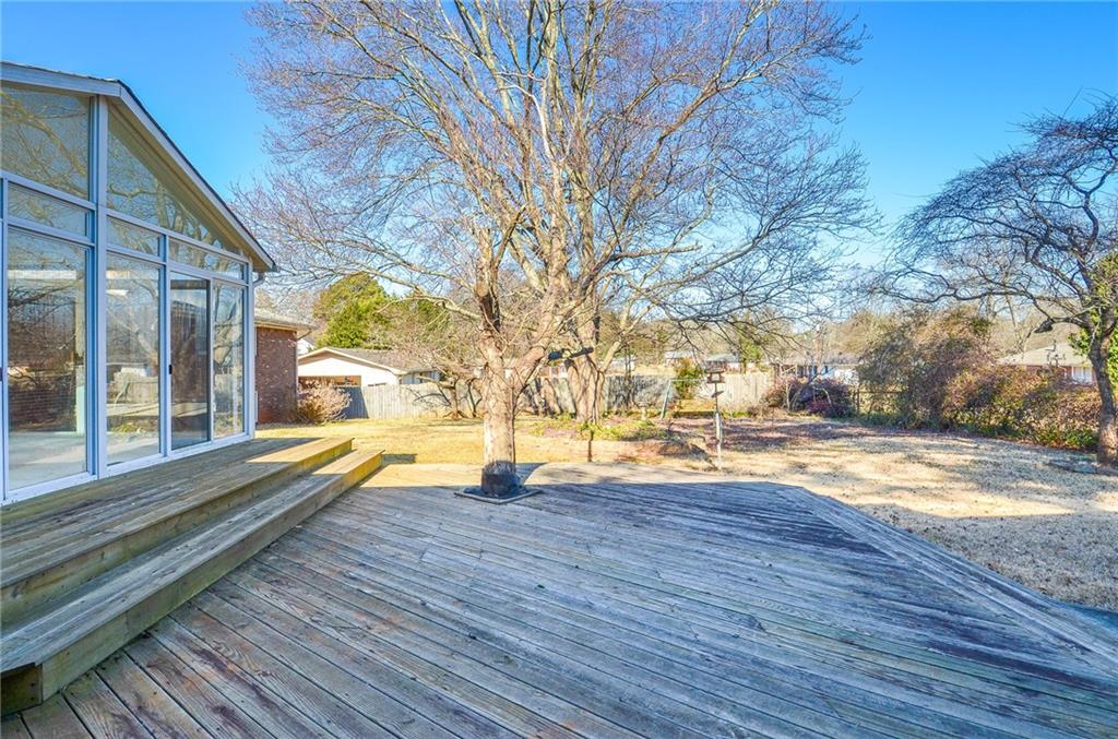 5547 Prince Phillip Way