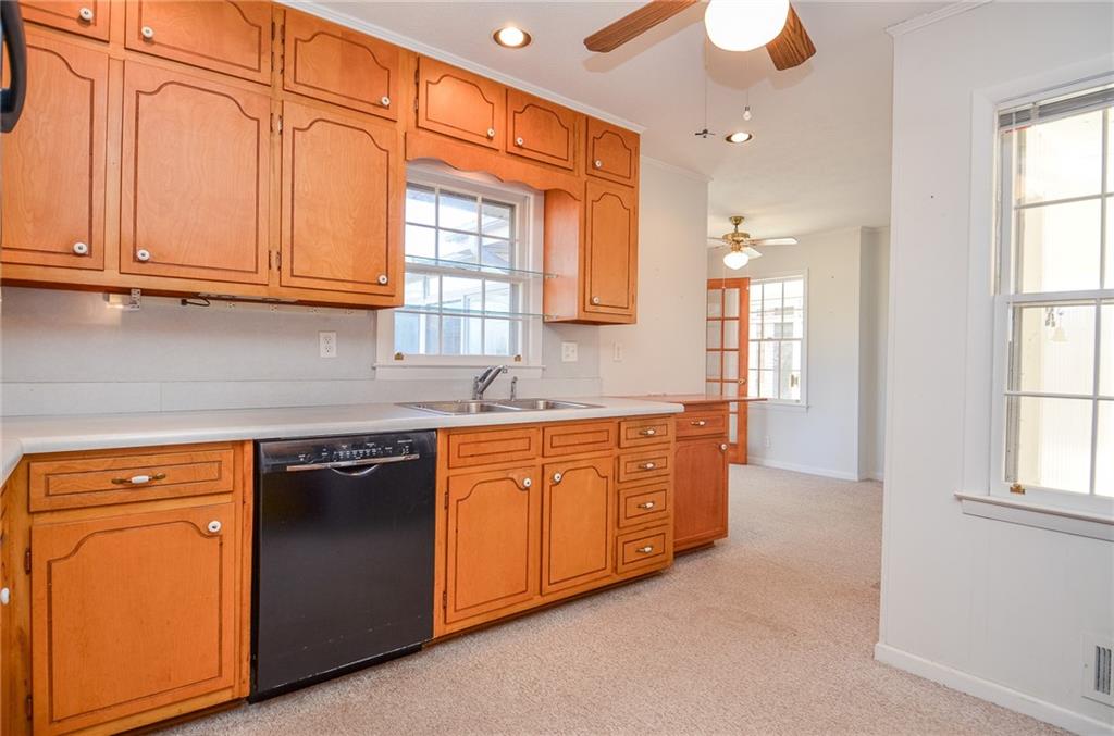 5547 Prince Phillip Way