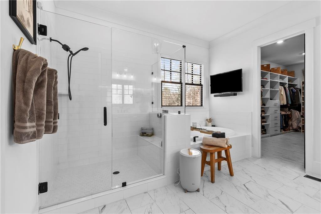 222 Jackson Heights Lane