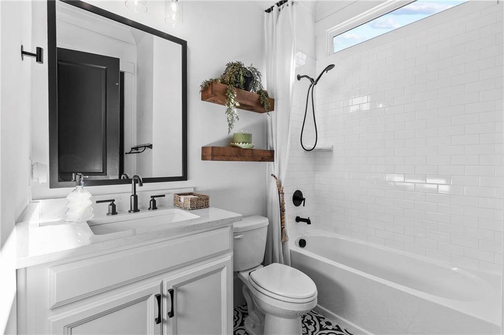 222 Jackson Heights Lane