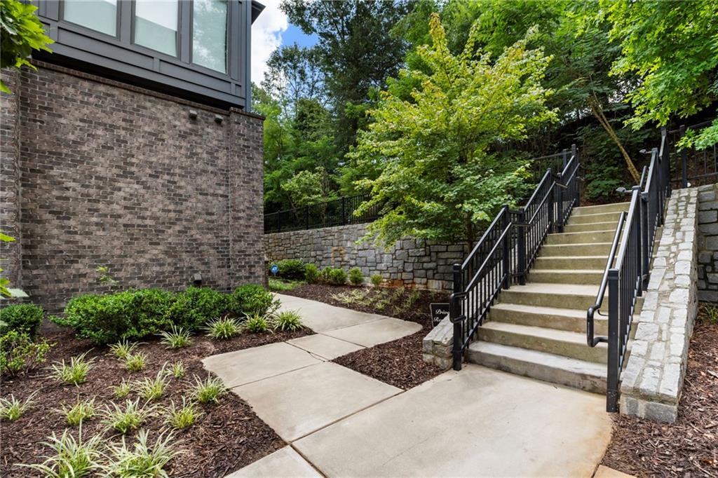 388 Pratt Drive SE Unit 2113