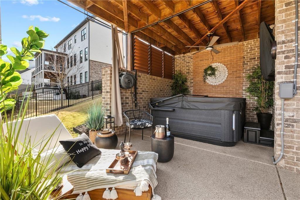 222 Jackson Heights Lane