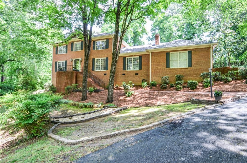 2144 Masonwood Circle