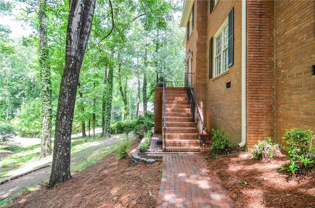 2144 Masonwood Circle