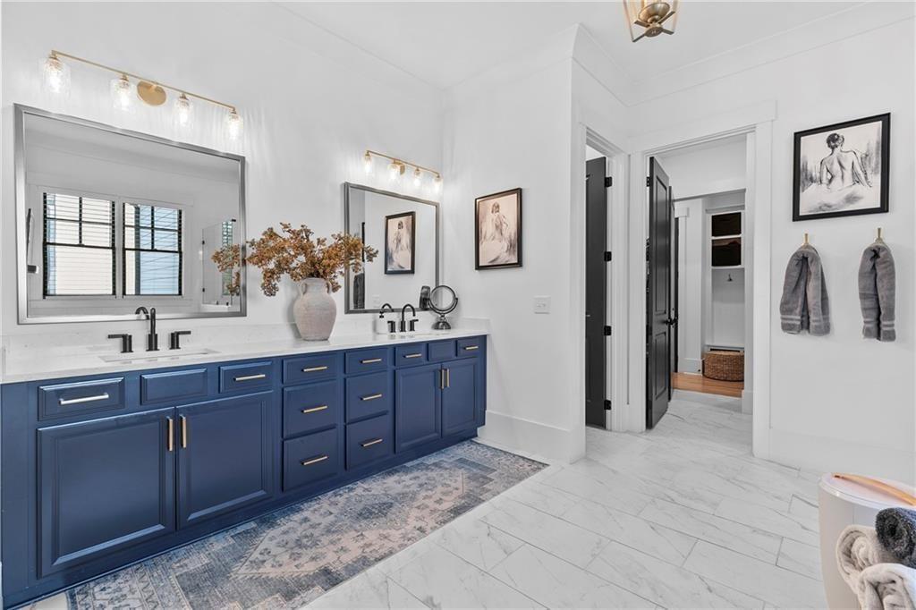 222 Jackson Heights Lane