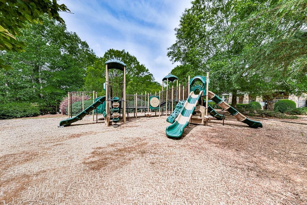 604 Little Bear Loop
