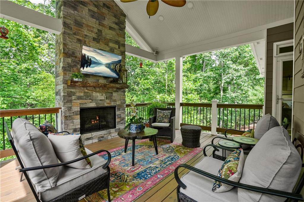 509 Crested Hawk Ridge