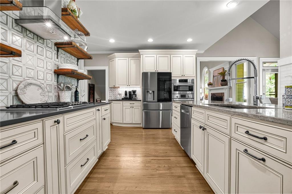 509 Crested Hawk Ridge